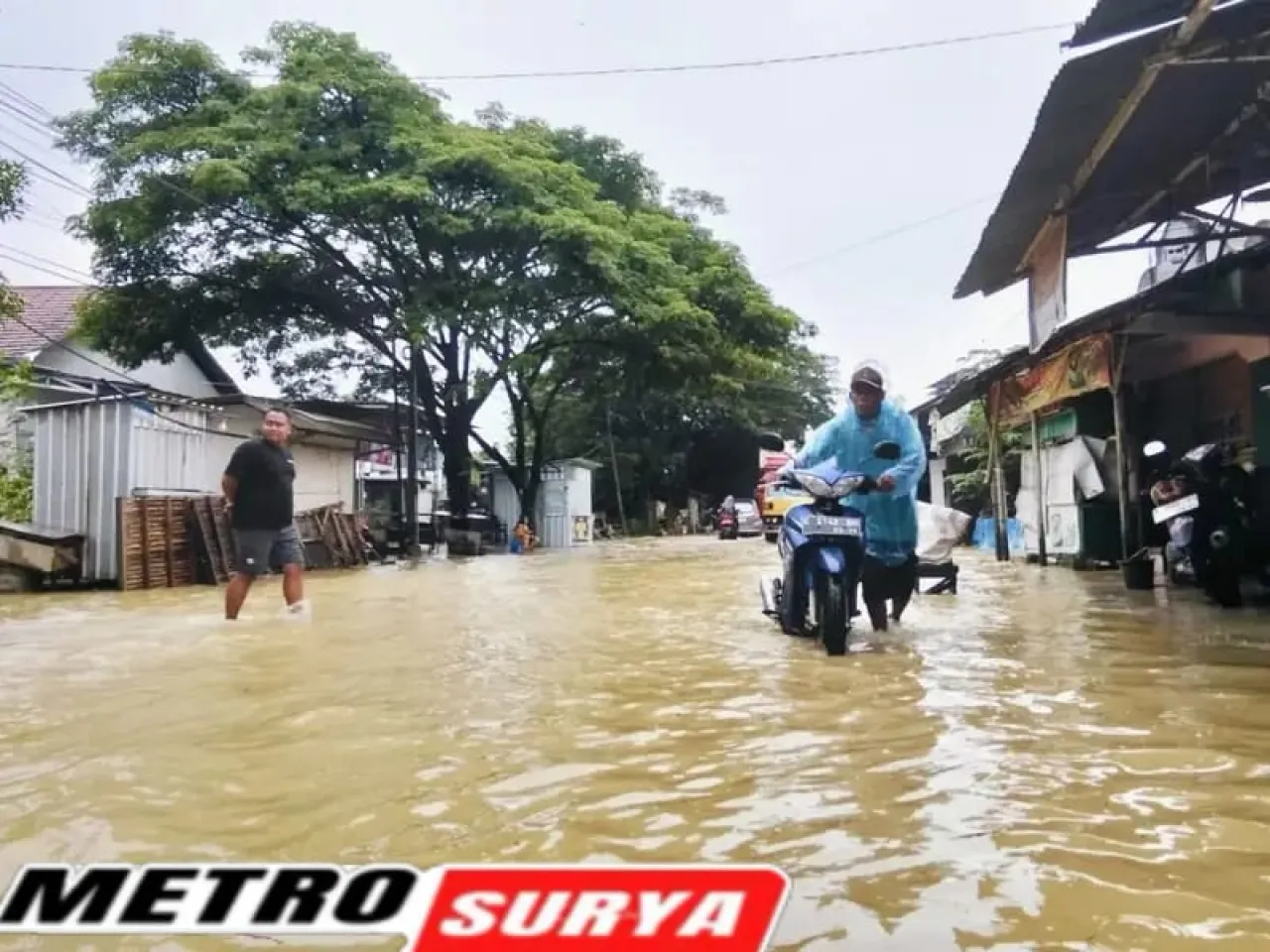Akses Jalan Alternatif Pati–Rembang di Glonggong Terendam Banjir, Aktivitas Warga Terganggu