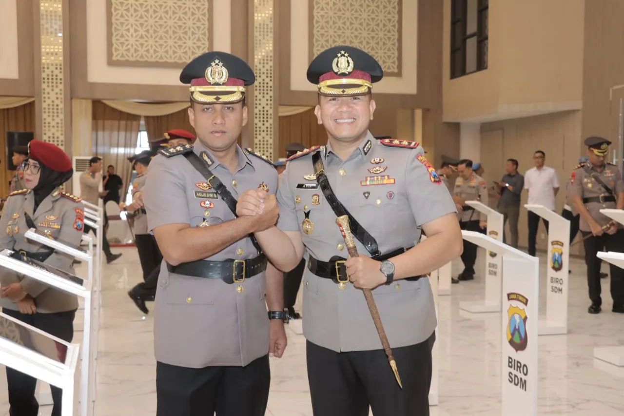 Sertijab di Polda Jatim, Pergantian Tongkat Komando Polres Lamongan