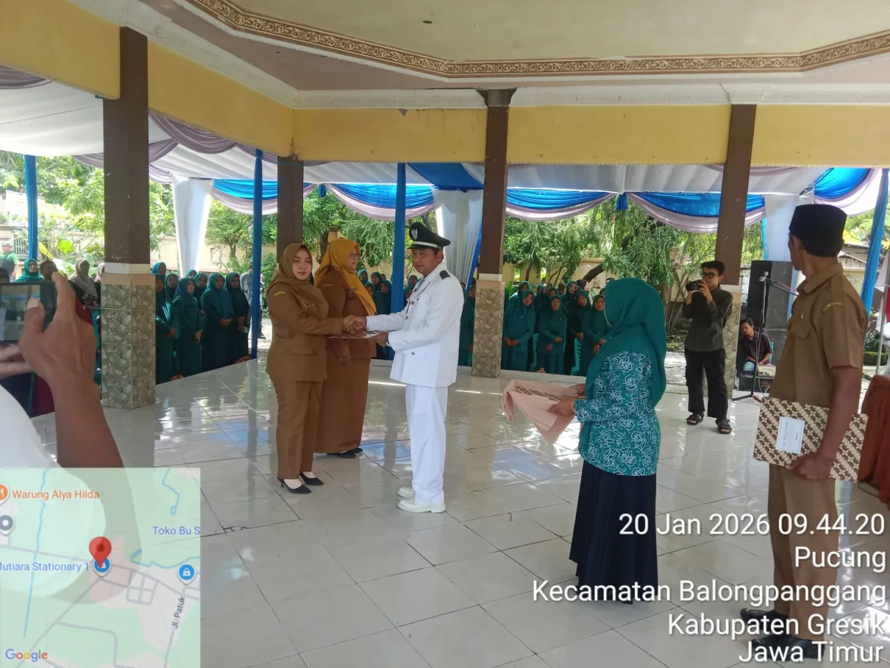 Kepala Desa Choirul Anam, S.E., Melantik Dua Perangkat Desa Pucung