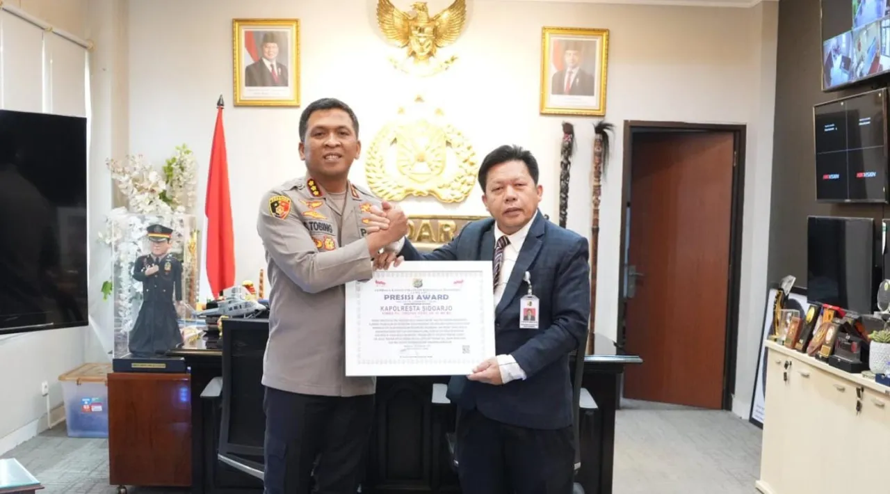  LEMKAPI Anugrahkan Presisi Award Polres Sidoarjo