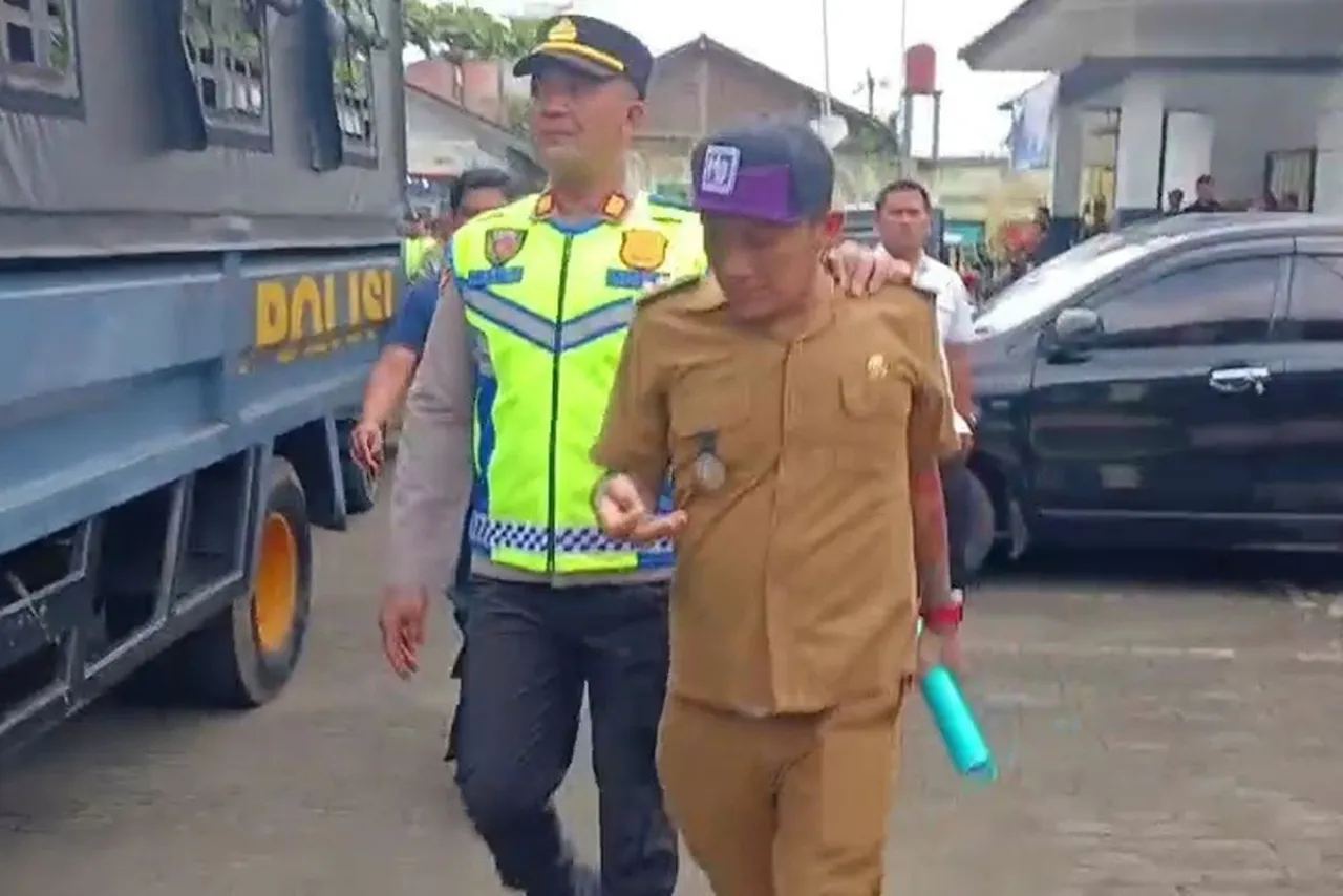 Kapolres Banjarnegara Tegaskan Tak Ada Pemukulan Kades Hoho dalam Audiensi Ricuh