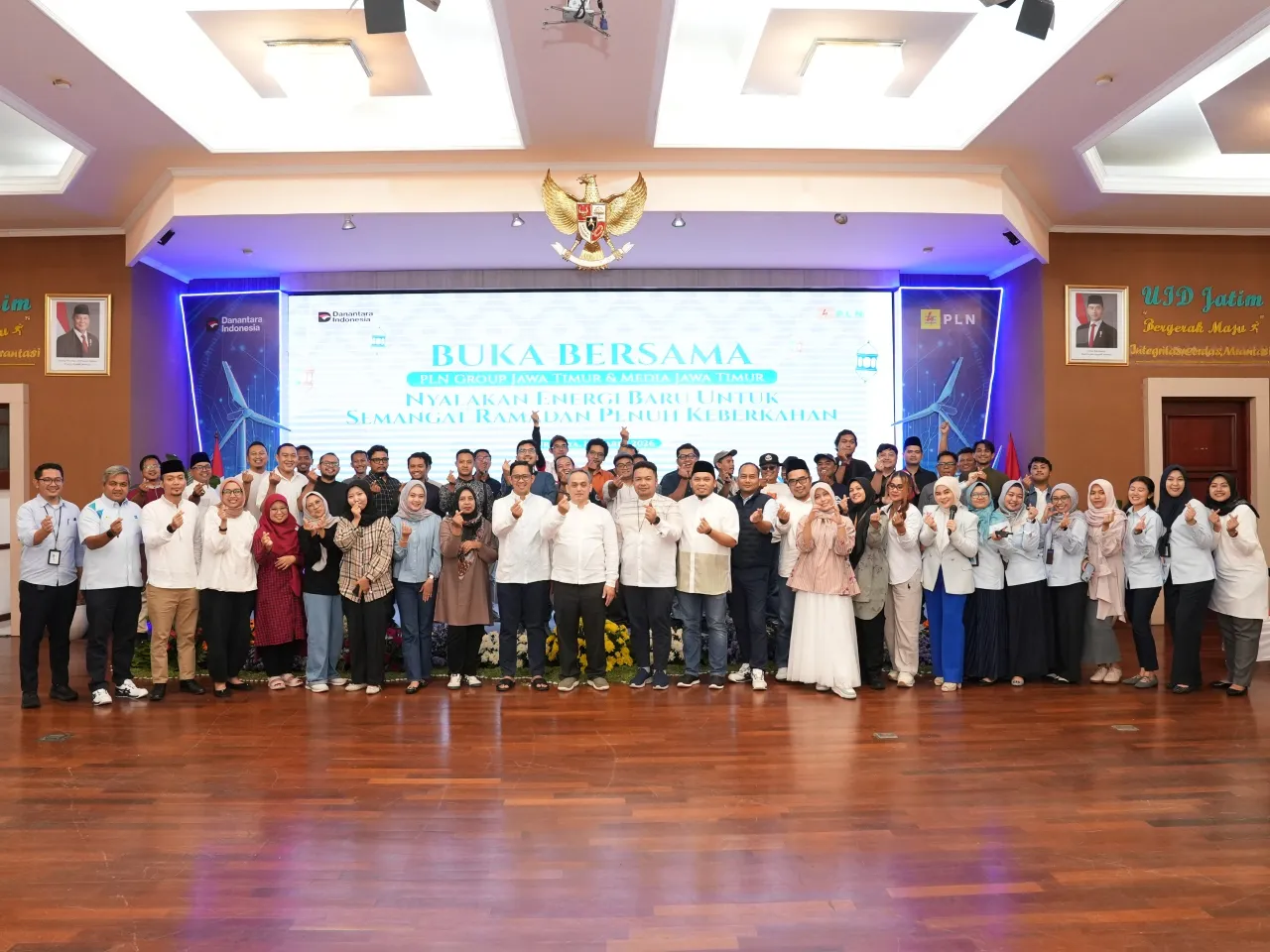 PLN Icon Plus & PLN Group Jatim Sinergi Bersama Media Jaga Listrik-Konektivitas Ramadan 1447 H