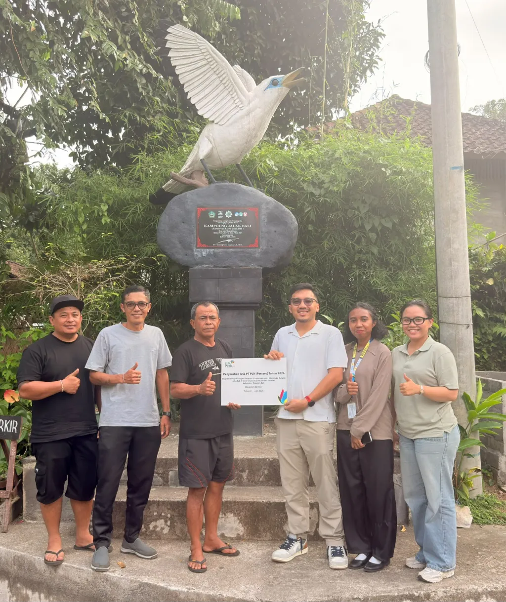 Peringati Hari Keanekaragaman Hayati, PT PLN (Persero) UIP JBTB Salurkan Bantuan TJSL Konservasi Jalak Bali di Tabanan