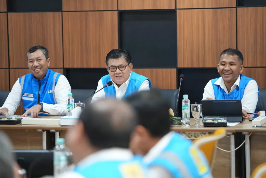 Dewan Komisaris PLN Tinjau Progres GISTET 500 kV Waru, Berikan Arahan Strategis Penguatan Sistem Kelistrikan Jawa Timur