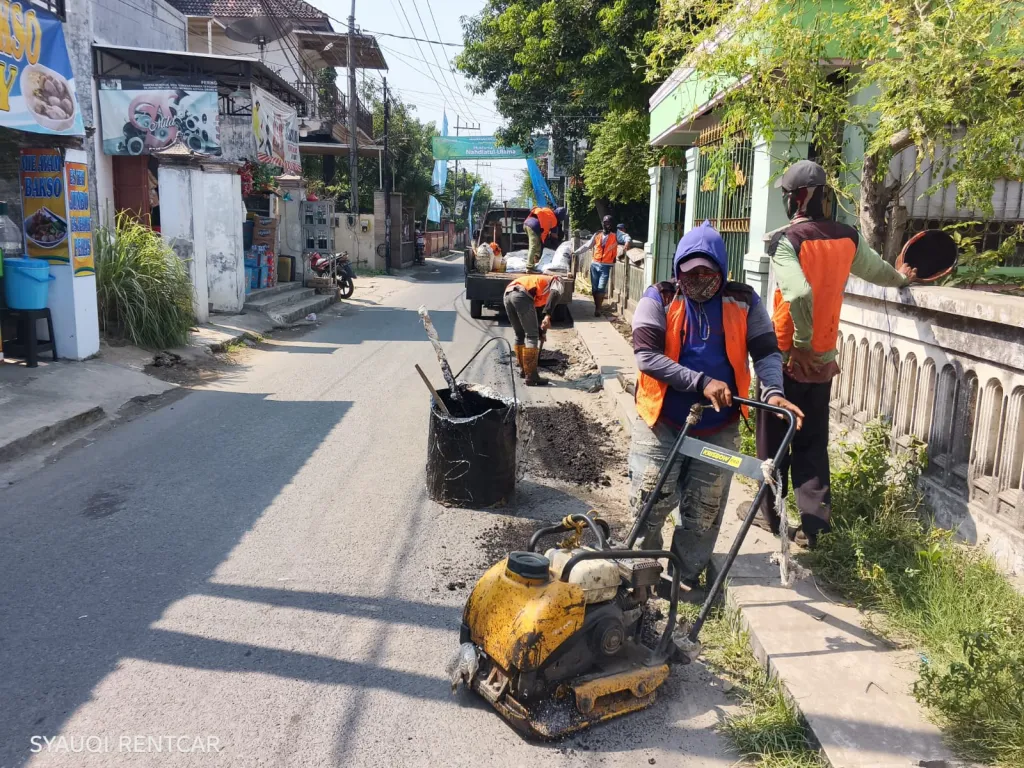 Jelang Muktamar NU ke-35, Perbaikan Jalan hingga Penyiapan Lahan Parkir Mulai Dikerjakan