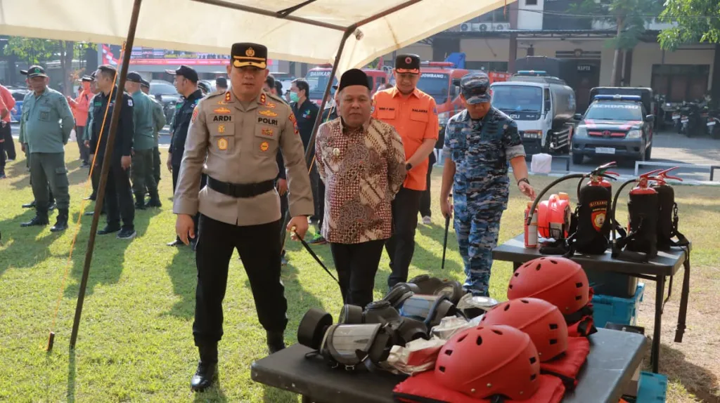 Perkuat Kolaborasi Hadapi Kekeringan dan Karhutla, Polres Jombang Gelar Apel Siaga Bencana