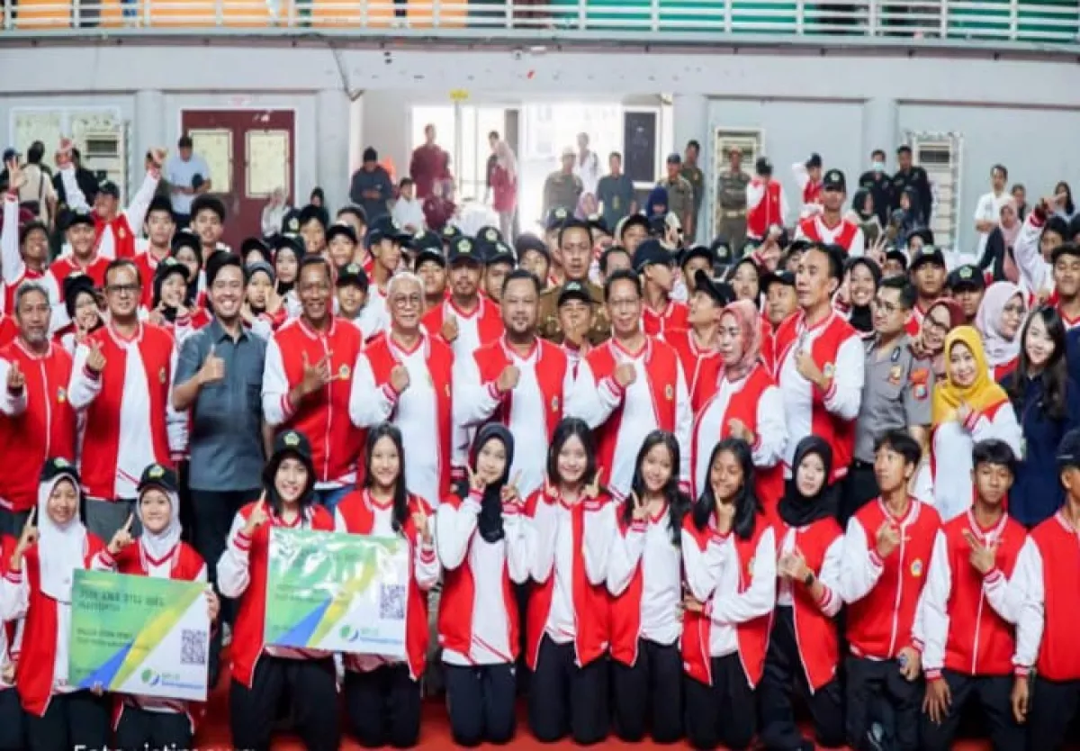 Bupati Gresik Lepas 187 Atlet ke POPDA XV dan PEPARPEDA III Jatim 2026, Bidik Empat Besar