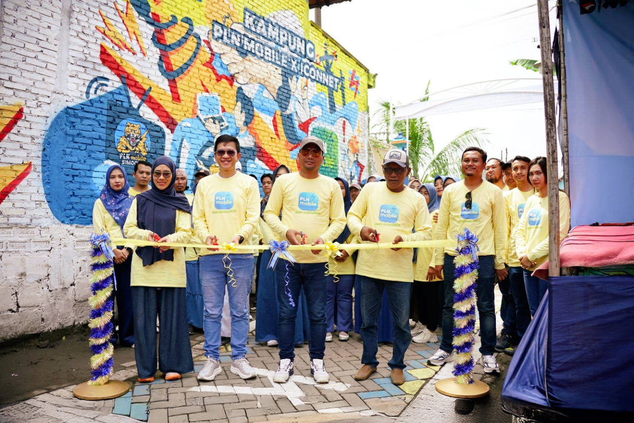 Perkuat Layanan Digital dan Ekonomi Desa, Kolaborasi PLN Icon Plus dan PLN UP3 Sidoarjo Hadirkan Kampung PLN Mobile x ICONNET