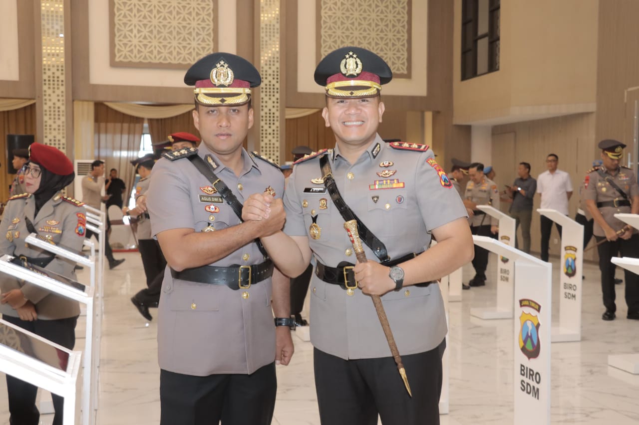 Sertijab di Polda Jatim, Pergantian Tongkat Komando Polres Lamongan