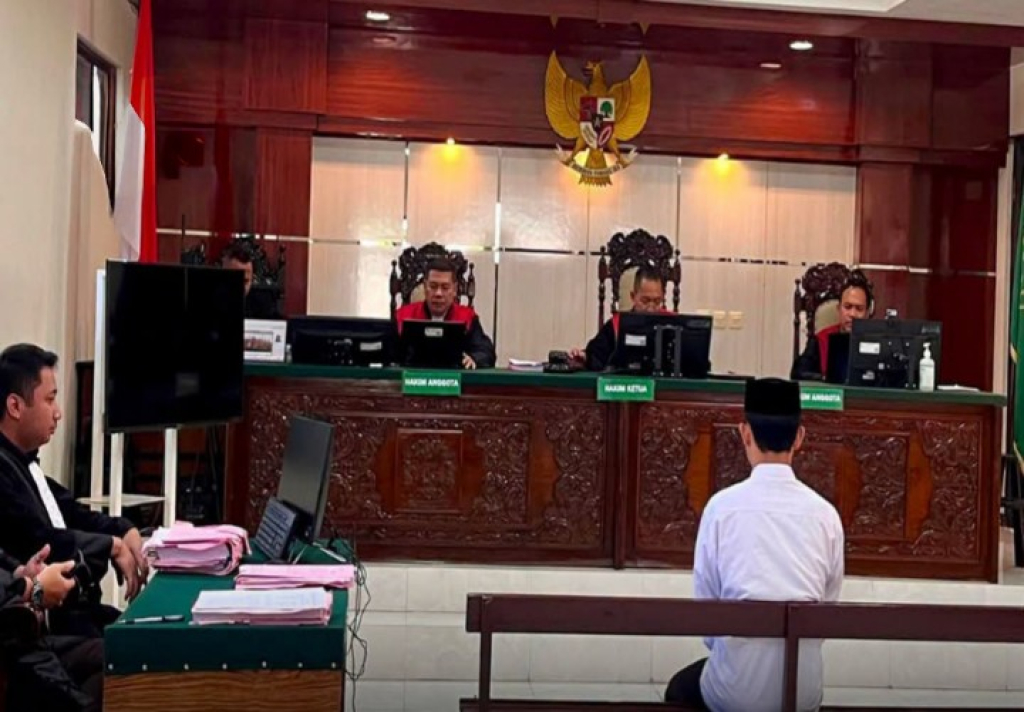 Guru Sekaligus Pengasuh Pesantren Divonis 4 Tahun 8 Bulan dalam Kasus Kekerasan Seksual terhadap Santriwati