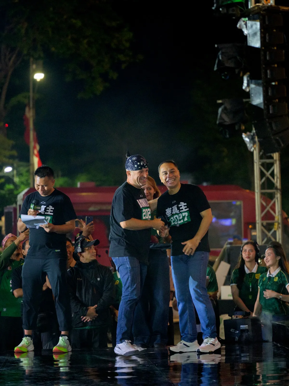 Persebaya dan Bonek: Rp50 Juta Denda Flare Bisa Jadi Empat Bulan Nafas untuk Panti Asuhan