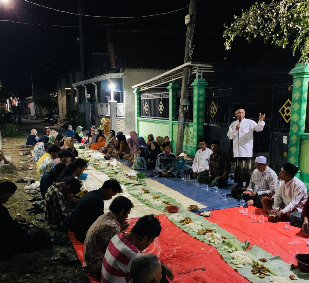 Kenang Perjuangan Pendahulu, Warga RW 05 Kebalanpelang Gelar Barik’an dan Doa Bersama Sambut HUT ke-81 RI