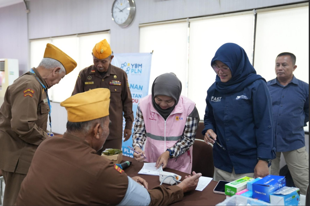 Srikandi PLN UIP JBTB turut berperan aktif dalam kegiatan &ldquo;Terima Kasih Pahlawan, Berbagi untuk Keluarga Veteran&rdquo; dengan membantu pelaksanaan pemeriksaan kesehatan dan pemberian vitamin kepada para veteran. Keterlibatan tersebut menjadi wujud kepedulian dan semangat berbagi Srikandi PLN UIP JBTB dalam memberikan manfaat bagi para veteran.