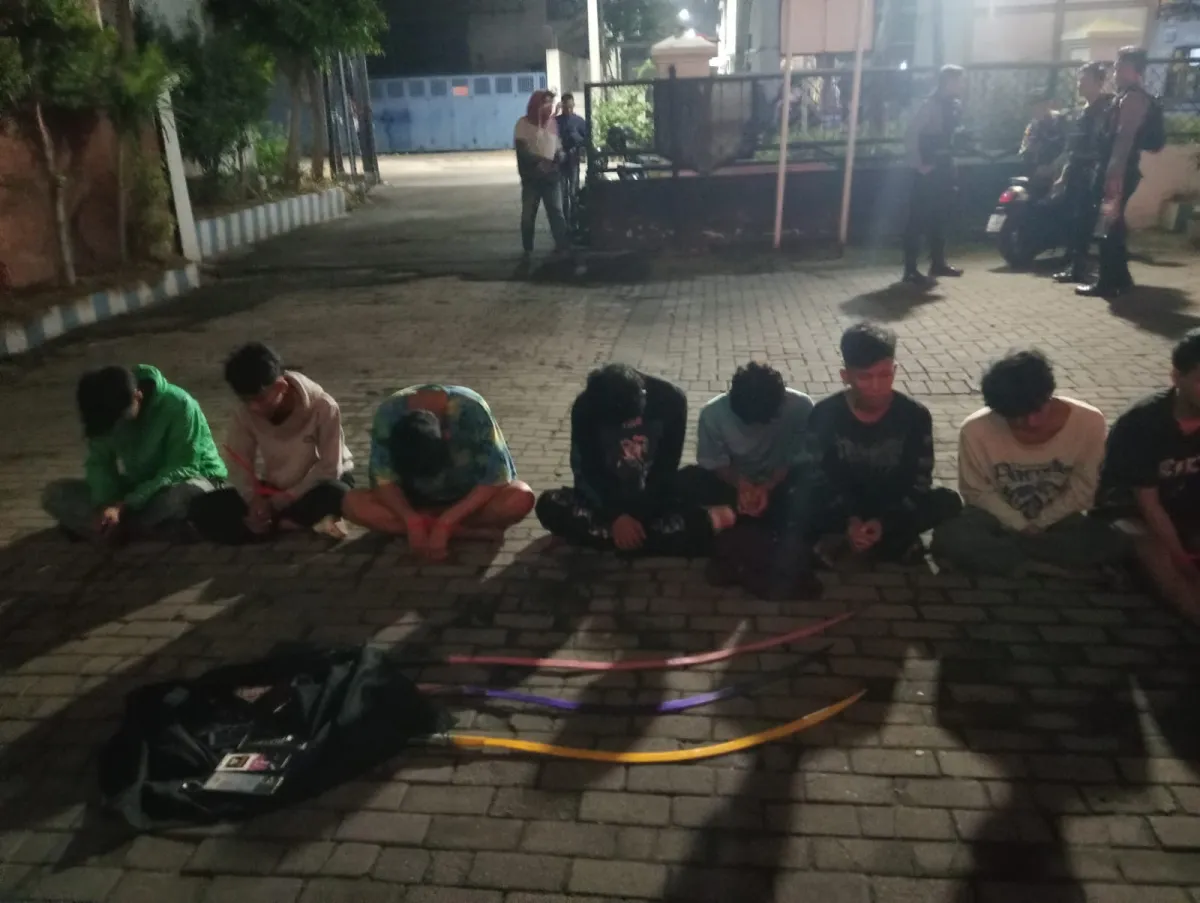 Tawuran Dua Kelompok di Jalan Kedung Cowek, di Gagalkan Polisi, 11 Remaja Diamankan