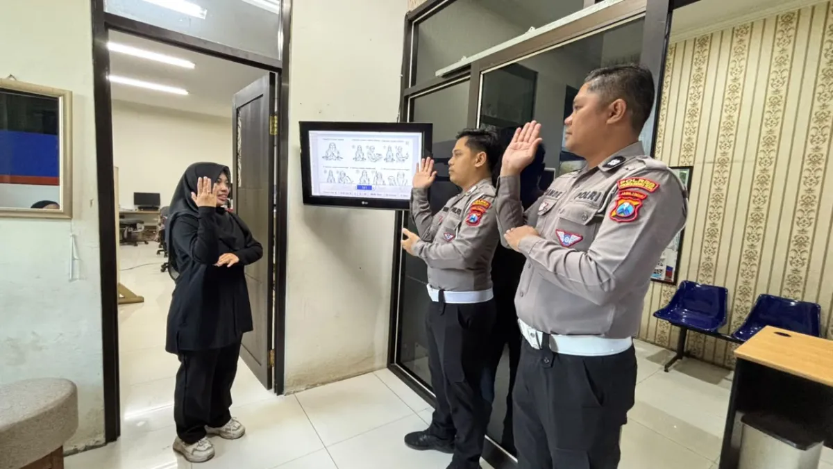 Polres Probolinggo Kota Bekali Personel Satpas Bahasa Isyarat, Perkuat Pelayanan Ramah Disabilitas