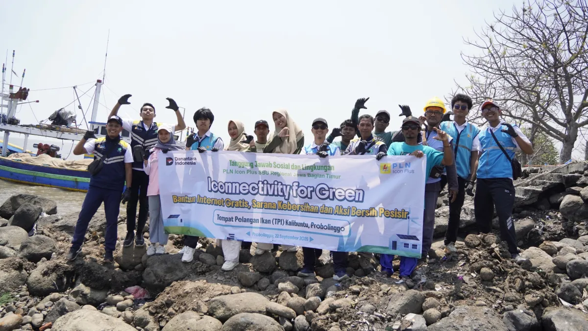 PLN Icon Plus Jatim Dorong Kampung Nelayan Kalibuntu Go Digital, Perkuat Konektivitas dan Kepedulian Pesisir