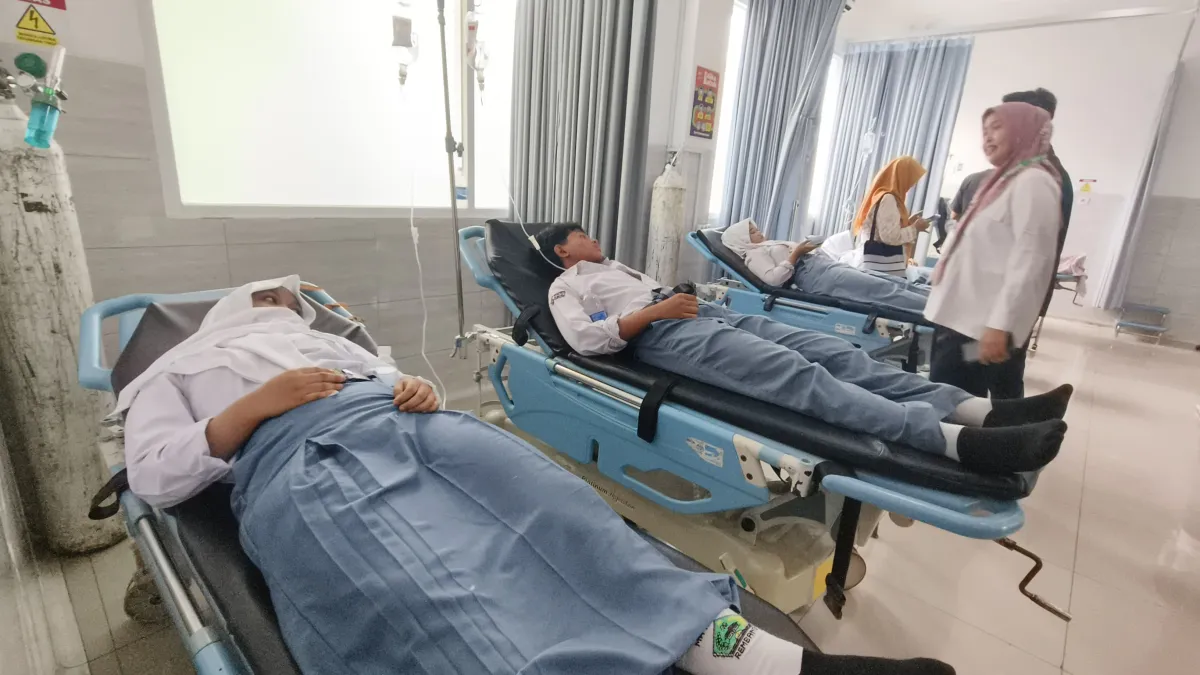 271 Siswa MAN 2 Rembang Keracunan Makan Siang Gratis, 26 Masuk Puskesmas