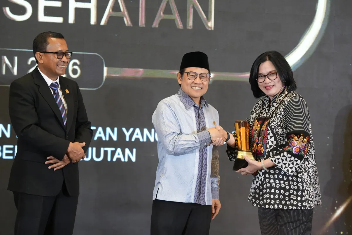 Apresiasi Mutu Layanan, Dua Faskes Surabaya Raih Seva Paramahita Award 2026